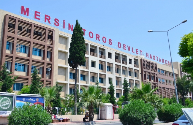 Mersin'deki salgın hastaneleri koronavirüse "duvar" oldu